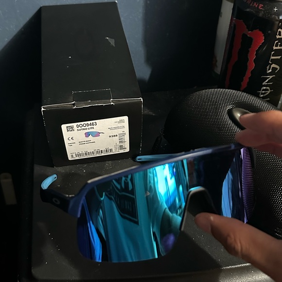 Oakley sutro lite - Picture 3 of 3